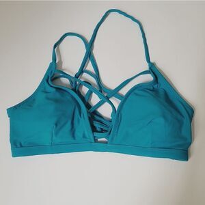 Cupshe Crisscross Strappy Bikini Top in Blue Size Medium
